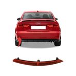 Audi A3 Sedan Sol Arka Tampon Reflektörü 2013-2016 8V5945105A