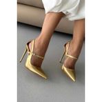 Ayakkabı Prensi Leida Taşlı Toka Detaylı Gold Kırışık Stiletto, Topuklu Ayakkabı Kadın