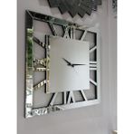 Ayna Denizi Square Silver Model Gümüş Renk 70 Cm x 70 Cm Dekoratif Aynalı Duvar Saati