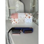 Baby Kangaroo Bej Patchwork Desenli Dyson Airwrap Uyumlu Saç Şekillendirici Çantası 35x14x12, XXL Makyaj ve Kozmetik Organizer, %100 Pamuklu, Yıkanabilir, Seyahat ve Hediye İçin Ideal