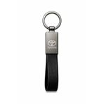 Baghes Toyota Anahtarlık Parlak Metal & Deri – Çift Tarafı Logolu, Premium Şık Tasarım, 12 x 2 cm Boyut, Araba Aksesuar