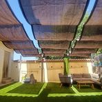 Bahçe Gölge Yelkenleri, Pergola Bitkileri için Dalga Kahverengi Geri Çekilebilir Güneşlik, UV Engellemeli Özel Boyutlu HDPE Güneş Ağı ve Kavanoz Gölgelik Ağı için