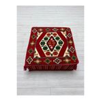 BAKIRÖZÜ HOME Yörük Kırmızı Modeli Çökmeyen Süngerli Şark Köşesi Orta Sehpa (60 x 60 x 20 cm)