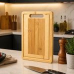 Bambu Kesme Tahtası Su Yollu Doğal Ahşap Kesim Panosu 30x20 32x22 34x24 cm Seçenekli 1.8 cm Kalın Dayanıklı Bıçak Dostu Antibakteriyel Mutfak Doğrama Tahtası (32 x 22 cm)