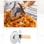 Bambu Saplı Paslanmaz Çelik Hamur Kesici & Pizza Ruleti 18 cm Hamur Ruleti - Metalik