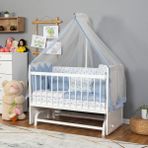 Bamgidoo Ahşap Lake Beyaz Renk Anne Yanı Beşik 3 Kademeli Sallanan Ahşap Beşik 60 x 120 cm - Mavi Prens Uyku Setli & Soft Yataklı