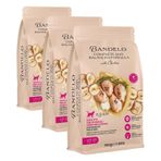 Bandelo Yetişkin & Yavru Kuru Kedi Maması - Vitamin İlaveli Tam ve Dengeli Kilo Kontrolü, Yüksek Hayvansal Protein İçerikli Kuru Mama (750 Gr, Yavru Tavuk) (3 paketi)