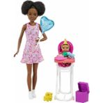 Barbie Bebek Bakıcılığı Oyun Seti FHY97 Esmer Kıvırcık Saçlı Eğlenceli Aksesuarlarla