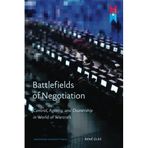 Battlefields of Negotiation: Control, Agency, and Ownership in World of Warcraft (Mediamatters) by Ren?? Glas (2014-02-09)