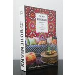 BayCazip 2'li Dekoratif Kitap Kutu Görünümlü The New Bohemians & Chanel No5 Parfüm Temalı
