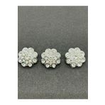 BEİLYS COSMETİCS & ACCESSORY Gümüş Üzeri Taşlı Çiçek Model Metal Kaban Ceket Trençkot Düğmesi 2,29 CM - 3 Adet