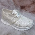 Berush Bride 828 Serisi Dolgu Topuk Boncuk Güpürlü Gelinlik Ayakkabısı (Sedef)