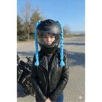 Beta mavi renkli motosiklet motor kask saçı örgülü