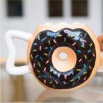 Beyaz Donut Temalı Kupa, Sıcak ve Şık Tasarım - Seçenek 1
