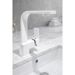 Beyaz Kare Banyo Lavabo Bataryası Musluğu Beyaz Krom Lavabo Bataryası