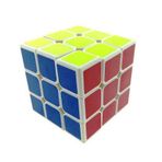Beyaz Zemin Üzeri Renkli Zeka Küpü 3X3X3-6,8cm Kız Erkek Çocuk Oyuncak Eğitici Oyuncaklar