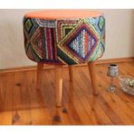 Beylerbeyi Retro Gürgen Ahşap Ayaklı Dekoratif Etnik Üst Kiremit Desenli Silindir Puf Bench Dekoratif Ahşap Puf Rustik Bench - Turuncu