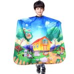 BigCheer Çocuk saç kesimi pelerin çizgi film baskılı saç kesme penuarı kuaför önlüğü pelerin şal ayarlanabilir yaylı kilitli su geçirmez (Happy Farm), Mavi, M