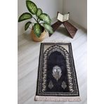 Bilenler Kadife Seccade Astarlı Lüks Siyah 70x110 cm – Çiçek Desenli, Yumuşak Doku
