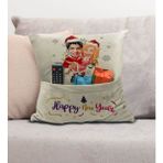 Bk Gift Kişiye Özel Yılbaşı Karikatür Tasarımlı Organizer Kumanda ve Atıştırmalık Cepli Krem Kırlent Yastık- 2, Yılbaşı Hediyesi, Yeni Yıl Hediyeleri - 38 x 38 cm - Renkli