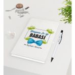 BK Kişiye Özel Dünyanın En Iyi Babası Tasarımlı 9X14CM Beyaz Defter ve Kalem Seti - Model 1