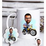 BK Kişiye Özel Erkek Motorcu Karikatürlü Beyaz Kupa ve Anahtarlık Hediye Seti