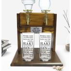 BK Kişiye Özel Renkli Baskılı Rakı Var Içersen Tasarımlı Ikili Rakı Bardağı ve Çift Musluklu Doğal Ahşap Rakı Standı-1