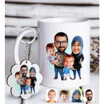 BK Kişiye Özel Tesettürlü Aile Karikatürlü Beyaz Kupa ve Anahtarlık Hediye Seti-3