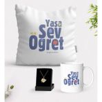 BK Kişiye Özel Yaşa Sev Öğret Beyaz Kupa Yastık ve Isimli Papatya Kolye Hediye Seti-2