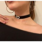 Blotch Zirkon Taşlı Choker Boş Kalp Detay Kadife Tasma Yılbaşı Kolyesi