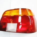 Bmw 5 Serı-E39-1996-2000 Stop Sağ Kırmızı-Sarı Duysuz Famella Lamba