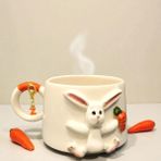 Bonita Bon Luxe 3D Kabartmalı Charm HEDİYELİ El Yapımı Seramik Şaşkın Tavşan Seramik Kupa Mug Bardak 220 ml - Beyaz - Turuncu