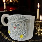 Bonita Bon Luxe 3D Kabartmalı El Emeği Göz Nuru Özel Tasarım Kısa Şapkalı Gotik Kedi Seramik Mug 200 Ml Hediye Paketi Yapılır - Açık Gri