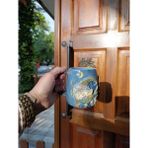 Bonita Bon Luxe El Yapımı 3D Kabartmalı Seramik Kupa | Fantastik Masal Temalı | El Boyaması Özel Tasarım Kahve & Çay Kupası | Koleksiyonluk Handmade Mug - Kırmızı