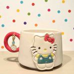 Bonita Bon Luxe "SINIRLI Sayıda"3D Kabartmalı Charm Hediyeli El Yapımı Seramik Hello Kitty Kupa Mug - 001 - Beyaz