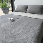 Bonperla Muslin Battaniye%100 Pamuk, 4 Katlı Yatak Örtüsü, Yumuşak Türk Pamuğu Muslin Yatak Örtüsü, Ters Çevrilebilir Örtü, Antrasit (King Boy 95x102-230x260cm)