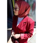 Bordo El Yazısı Desen Twill İpek Eşarp