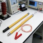 Boşaltma Çubuğu, 10kV Taşınabilir Elektrikli Deşarj Çubuğu - 35kV/110kV/220kV Uygulamalar için Bakır Tel ve Kancalı 1m İzoleli Çubuk - Dayanıklı Yeşil Epoksi Reçine Tasarımı