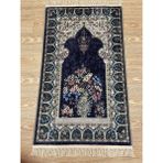 Brillant Yumuşak Kadife Dokulu Dini Desenli Kaydırmaz Deri Taban Seccade 75 x 125 cm - Lacivert