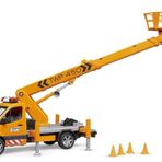 Bruder Mercedes Benz Sprinter Sepetli Vinç 02679