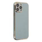 BSSM iPhone 13 Pro Volet Silikon Açık Yeşil Kılıf