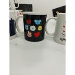 BT21 Karakter Kupa - Siyah Zemin Karikatür Seramik Bardak K-Pop Hayran Hediyesi 325ml