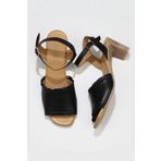 Bueno Shoes 01WN4005 Siyah Deri Kadın Topuklu Sandalet