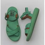 Bueno Shoes 01WY2301 Yeşil Koyu Deri Kadın Düz Sandalet