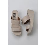 Bueno Shoes 01WY2409 Krem Deri Kadın Dolgu Topuklu Terlik