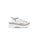 Bueno Shoes 01WY8205 Beyaz Deri Kadın Dolgu Topuklu Sandalet