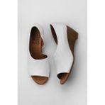 Bueno Shoes Beyaz Deri Kadın Dolgu Topuklu Sandalet 01WJ2410 01WJ2410