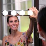 Buffer Pilli Vantuzlu Taşınabilir 4 Led Ampul Kablosuz Parlak Banyo Stüdyo Makyaj Aynası Işığı