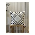 BUGİ HOME COLLECTİON TEKLİ PUNCH İŞLEMELİ GEOMETRİK PANÇ NAKIŞLI KIRLENT KILIFI