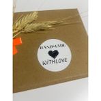 Butik Sosyetik Handmade With Love Ortası Çizim Kalpli Siyah Yazı Yuvarlak Yapışkanlı Etiket 5 x 5 cm 100 Adet